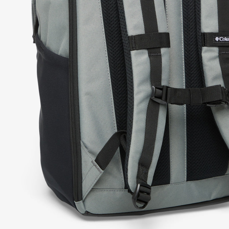Columbia Convey™ III 27L Backpack Sedona Sage, Black 27