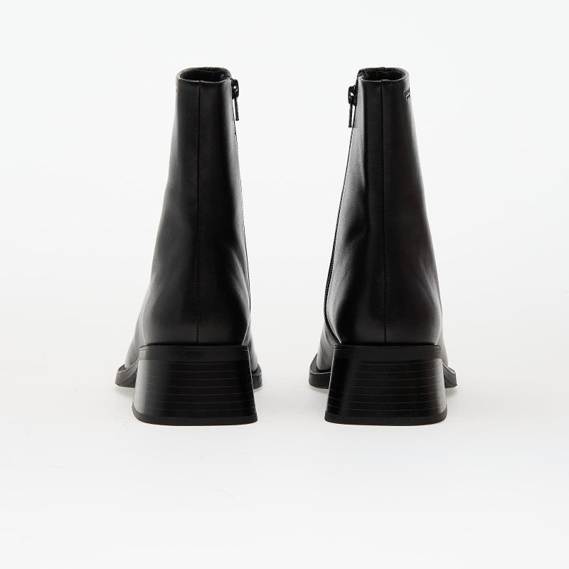 Vagabond Blanca Black
