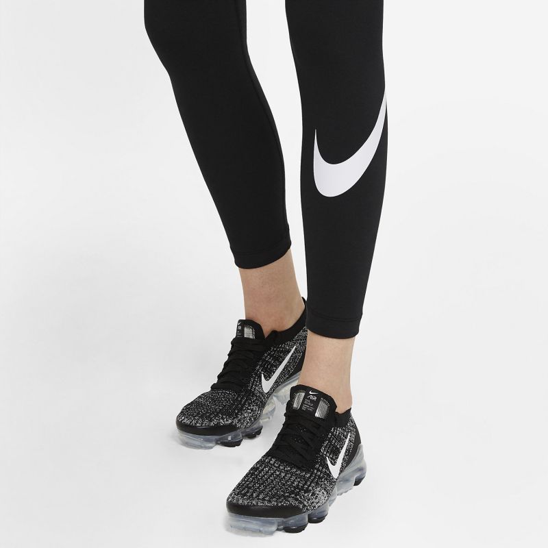 Nike Wmns Sportswear Essential tamprės