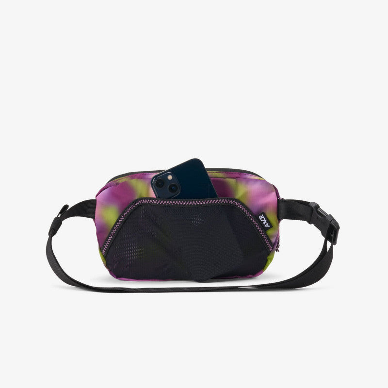 AEVOR Hip Bag Ease Ripstop Psychedelic Slush 2