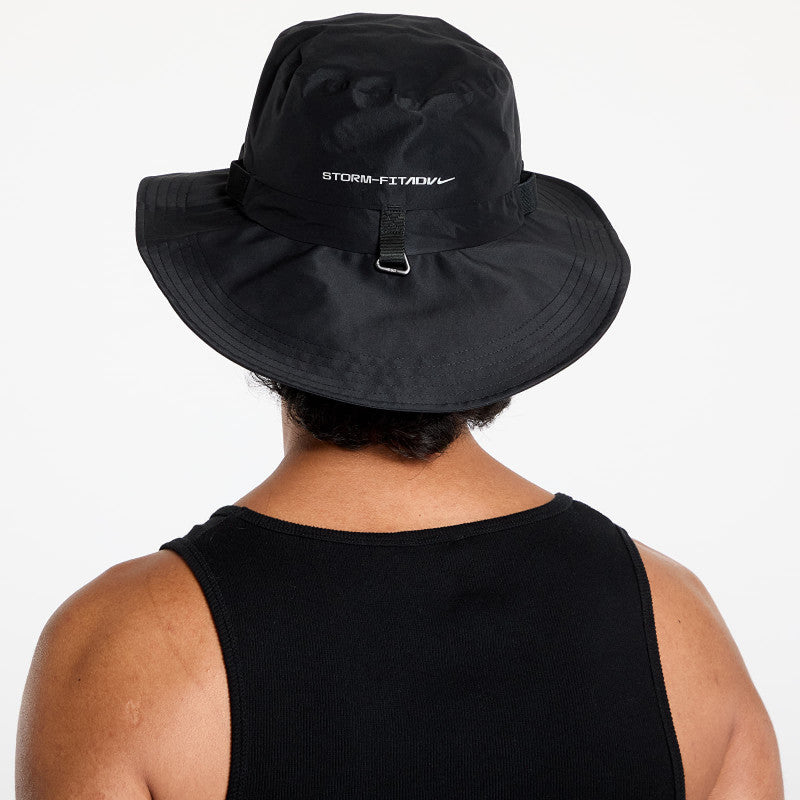 Nike Apex Storm-FIT Bucket Hat Black/ Reflective Silver