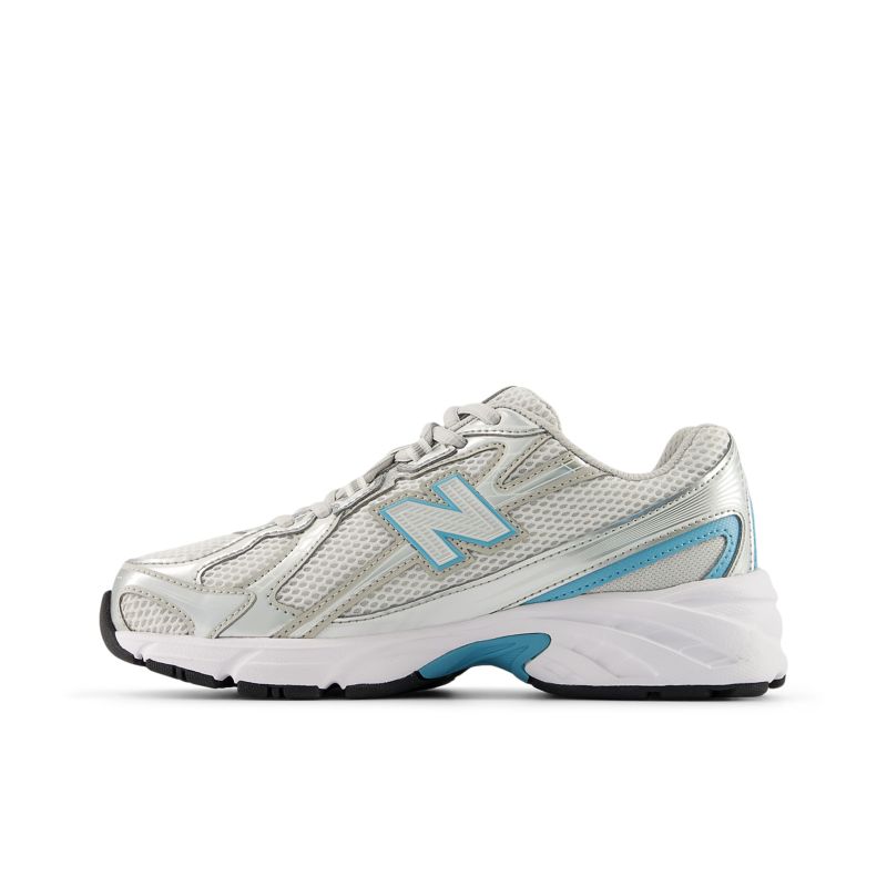 New Balance 740