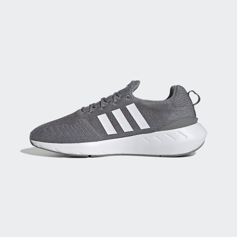 adidas Swift Run 22