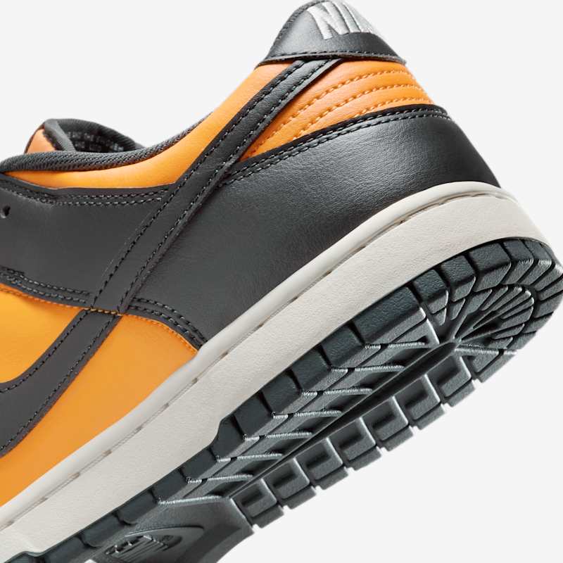 Nike Dunk Low Retro