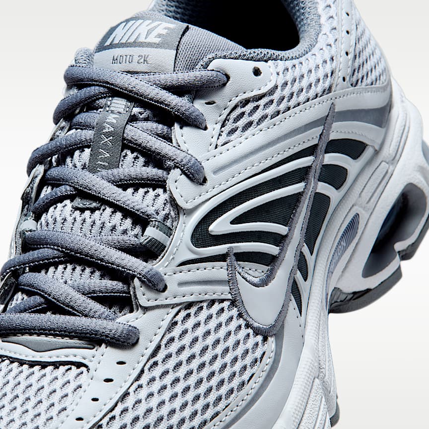 Nike Wmns Air Max Moto 2K Wolf Grey/ Pure Platinum-Cool Grey