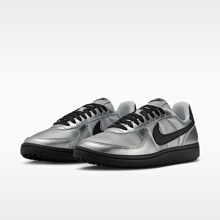 Nike Wmns Field General