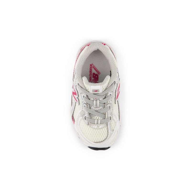 New Balance 740
