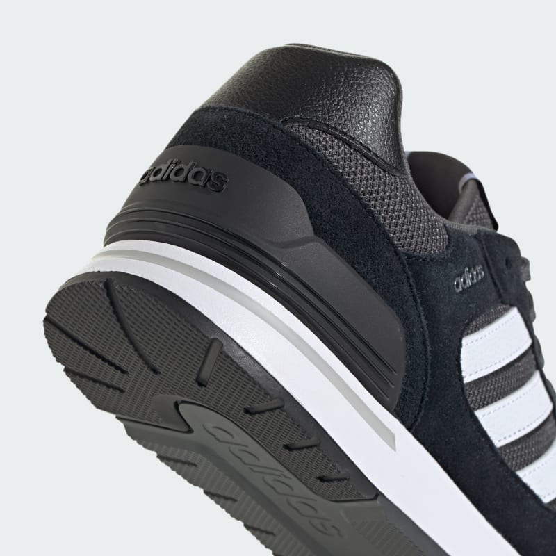 adidas Run 80s