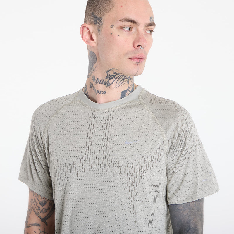 Nike Stride Plus Men's Dri-FIT ADV Short-Sleeve Running Top Spruce Fog/ Light Army/ Reflective Silv