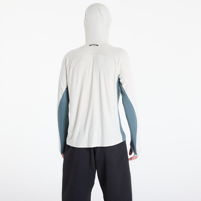Nike ACG "Solar Chase" Men's Dri-FIT UV Long-Sleeve Hooded Top Sea Glass/ Mineral Slate/ Summit White