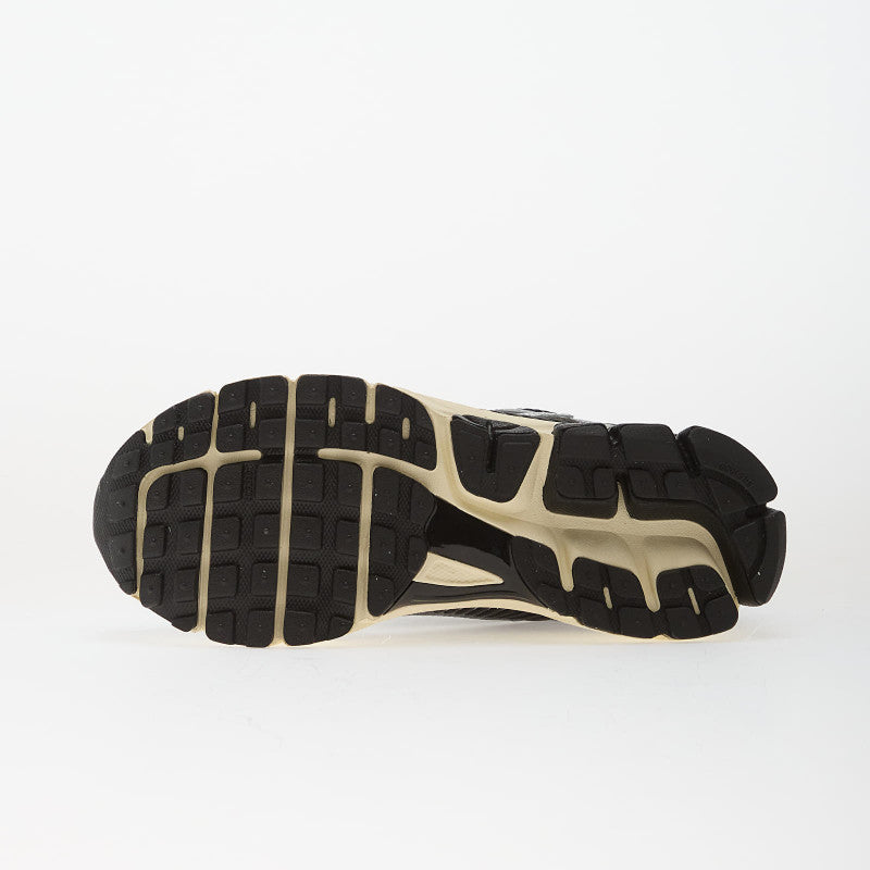 Nike Zoom Vomero 5 Black/ Chrome-Metallic Silver