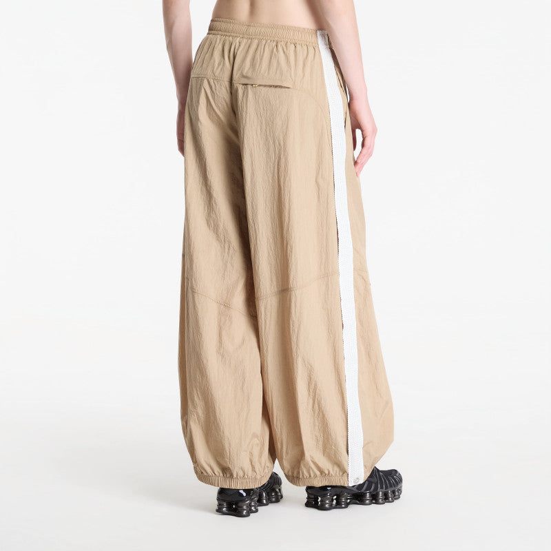 Nike Sportswear Women's Oversized High-Waisted Balloon Track Pants Parachute Beige/ Sail/ Parachute Beige