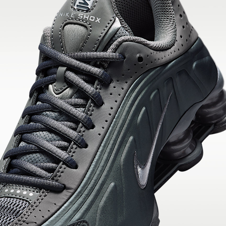 Nike Shox R4