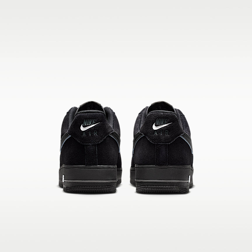 Nike Air Force 1 '07 LV8