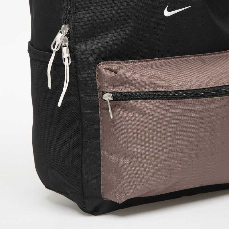 Nike Heritage 2.0 Color-Block Backpack 23L Black/ Ironstone/ Sail 23