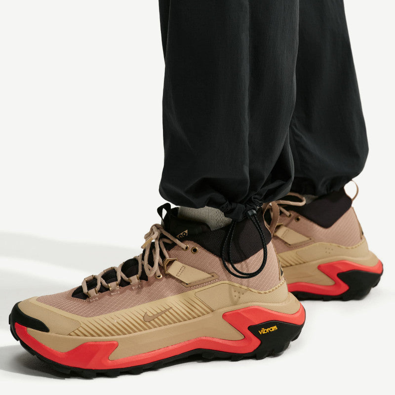 Nike ACG "High Stakes" Men's Hiking Pants Black/ Summit White