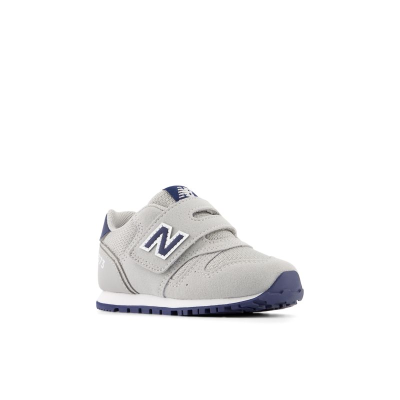 New Balance 373