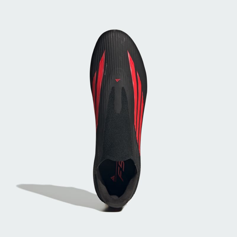 adidas bez sznurowadeł F50 LEAGUE, odpowiednie zarówno na naturalną trawę, jak i inną nawierzchnię.