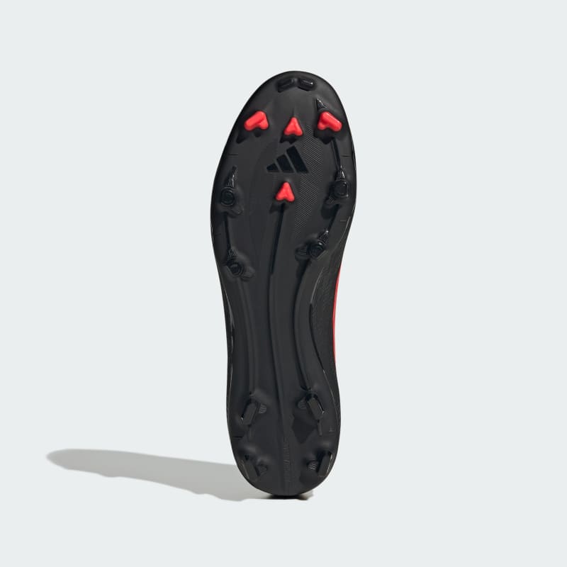 adidas bez sznurowadeł F50 LEAGUE, odpowiednie zarówno na naturalną trawę, jak i inną nawierzchnię.