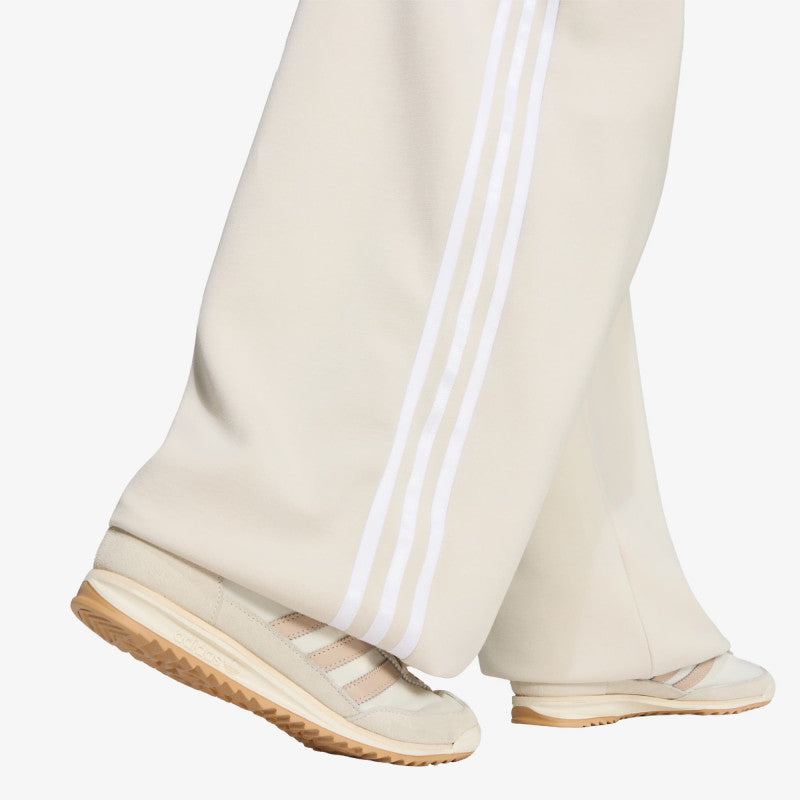 adidas Adiluna Season 2 x Jennie Pleated Track Pants Bliss