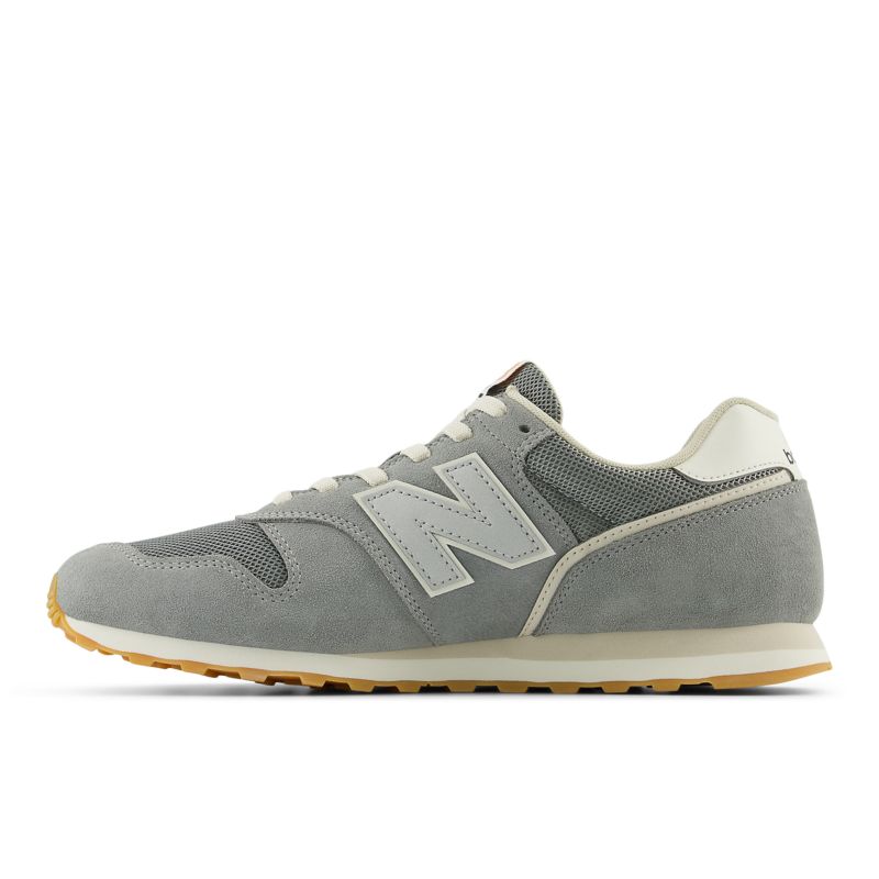 New Balance 373