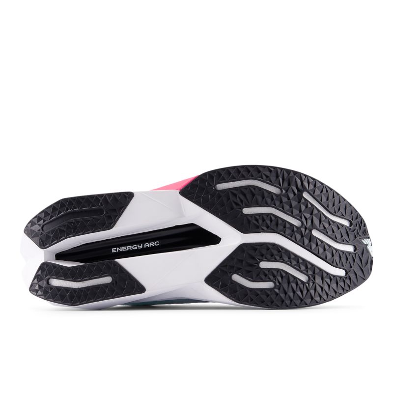 New Balance FuelCell SuperComp Trainer v3