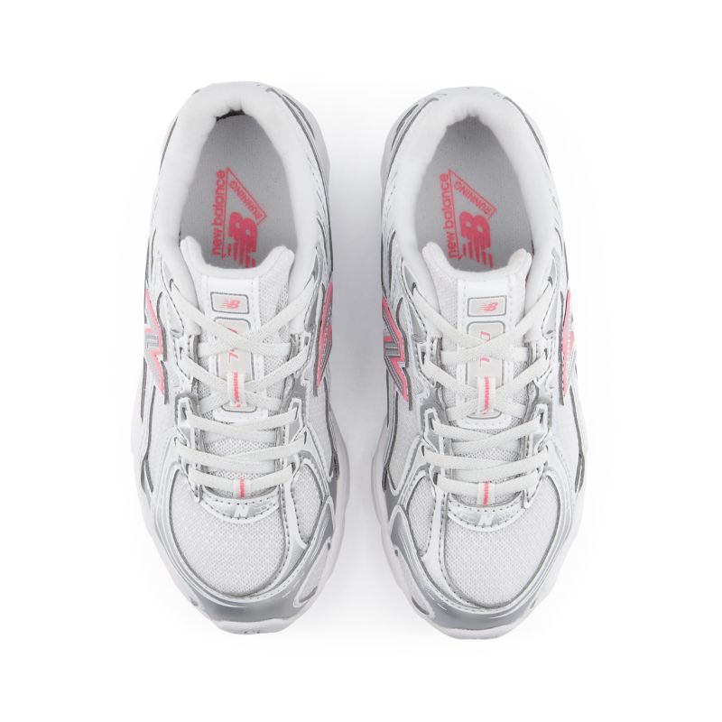 New Balance 740 GS